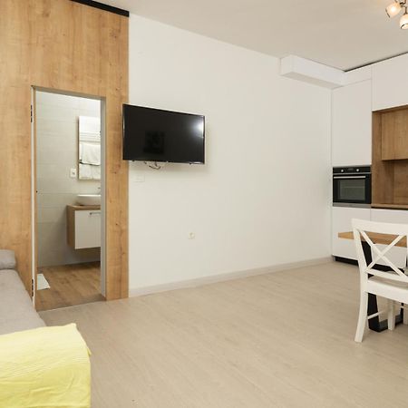 Apartments & Rooms Konoba Tomic Gornji Humac Rom bilde