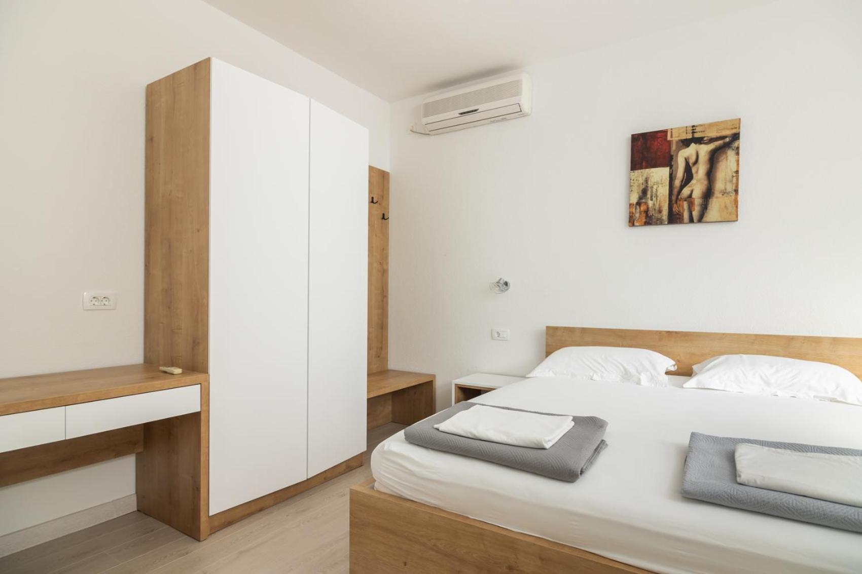 Apartments & Rooms Konoba Tomic Gornji Humac Rom bilde