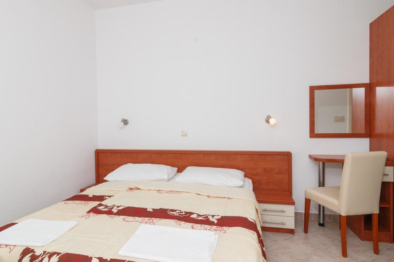 Apartments & Rooms Konoba Tomic Gornji Humac Eksteriør bilde